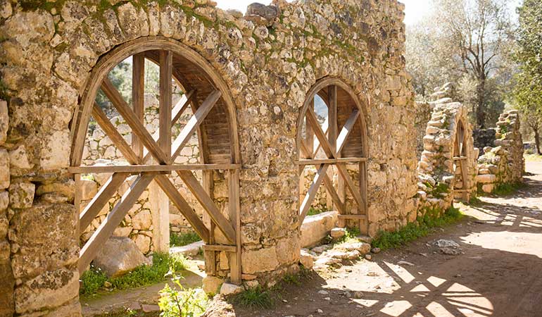 Olympos Antik Kenti - Likya dönemi kalıntıları