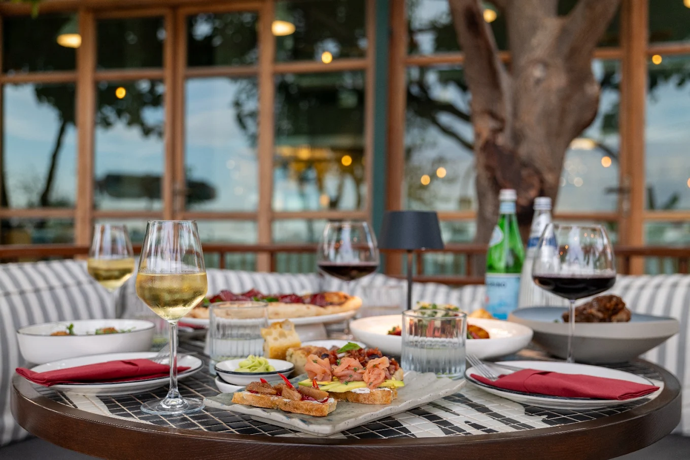 ROOMS Italian Cuisine - Çıralı'da otantik İtalyan restoranı